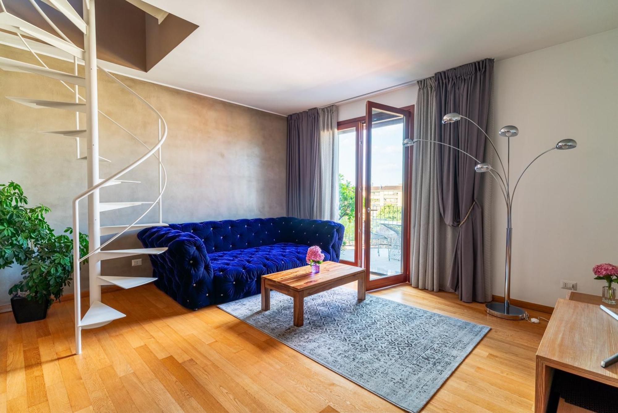 Fiftyfive-One Zuretti Aparthotel Milan Bagian luar foto
